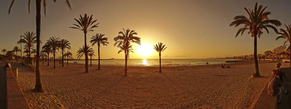 Sahara Nubia Gobi Hotel Ses Cadenes Екстериор снимка Panorama of the beach at Torrevieji
