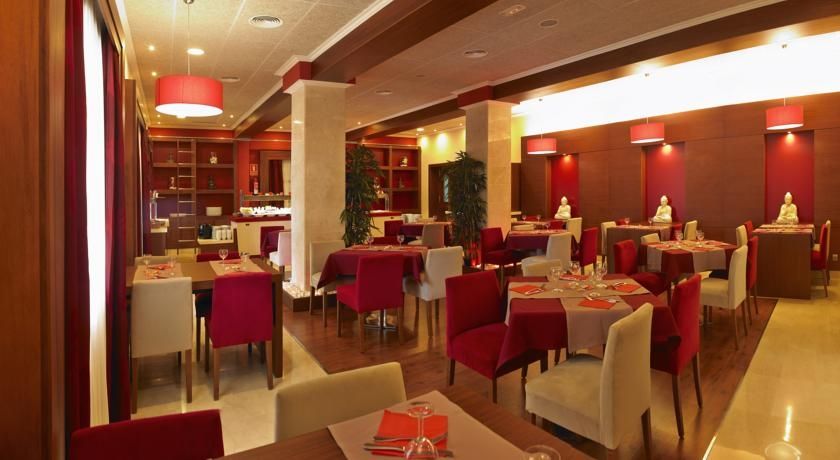Sahara Nubia Gobi Hotel Ses Cadenes Екстериор снимка Interior of a restaurant
