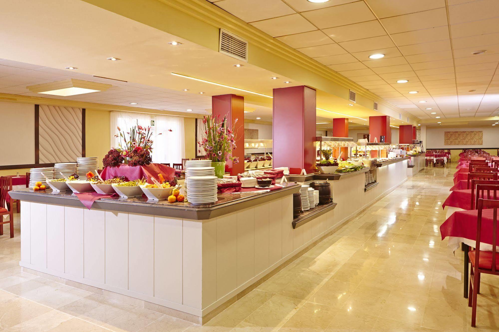Sahara Nubia Gobi Hotel Ses Cadenes Екстериор снимка Buffet